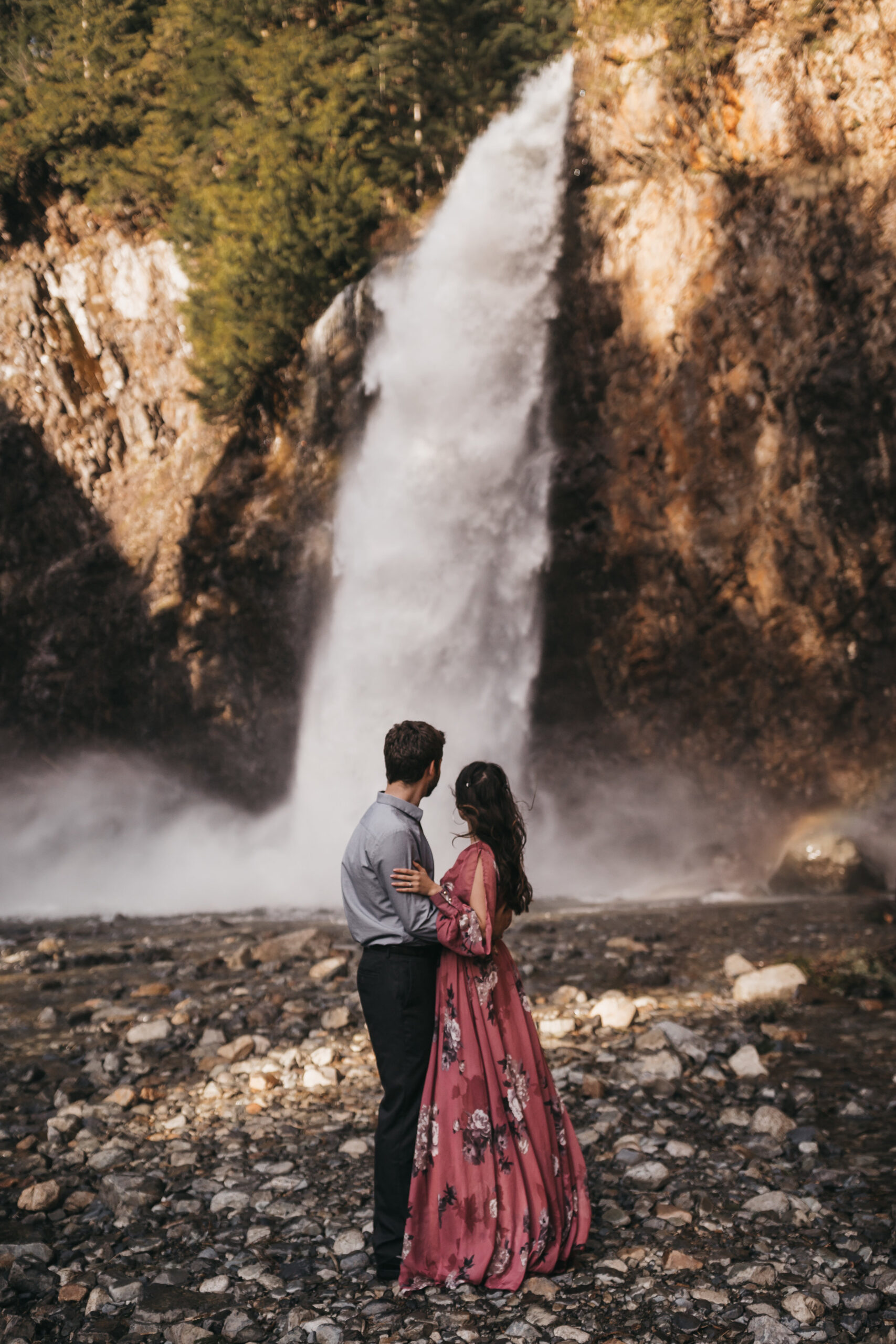 Snoqualmie National Forest Engagement Session | Between the Pine Adventure Elopement Photography