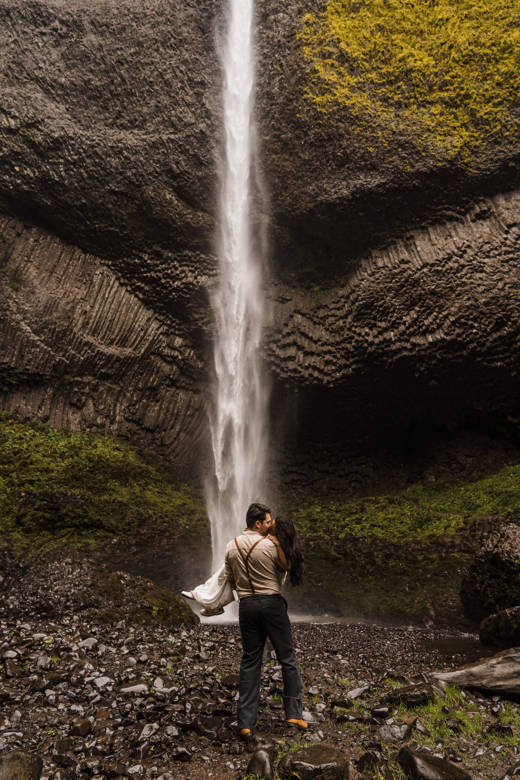 Columbia River Gorge: Elopement Style Vow Renewal-111.jpg