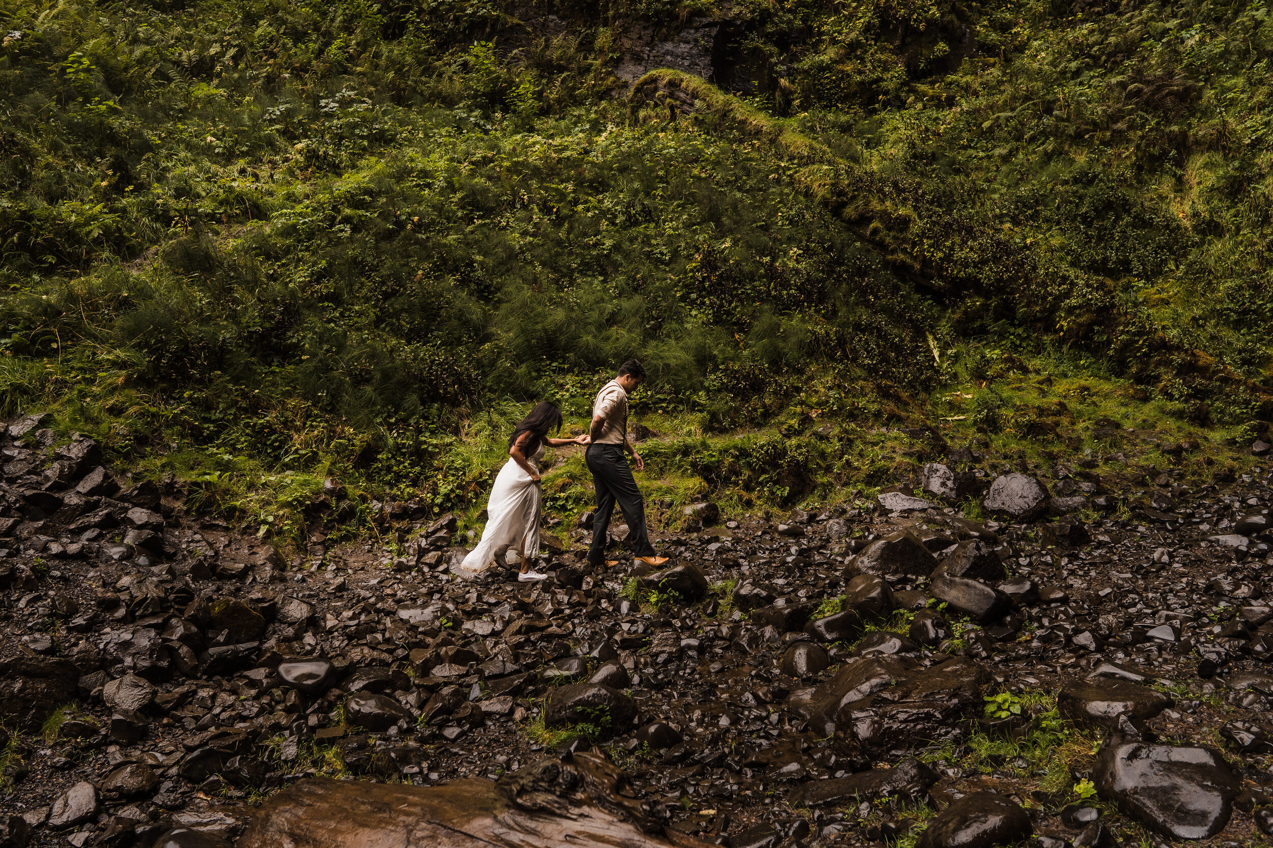 Columbia River Gorge: Elopement Style Vow Renewal-25.jpg