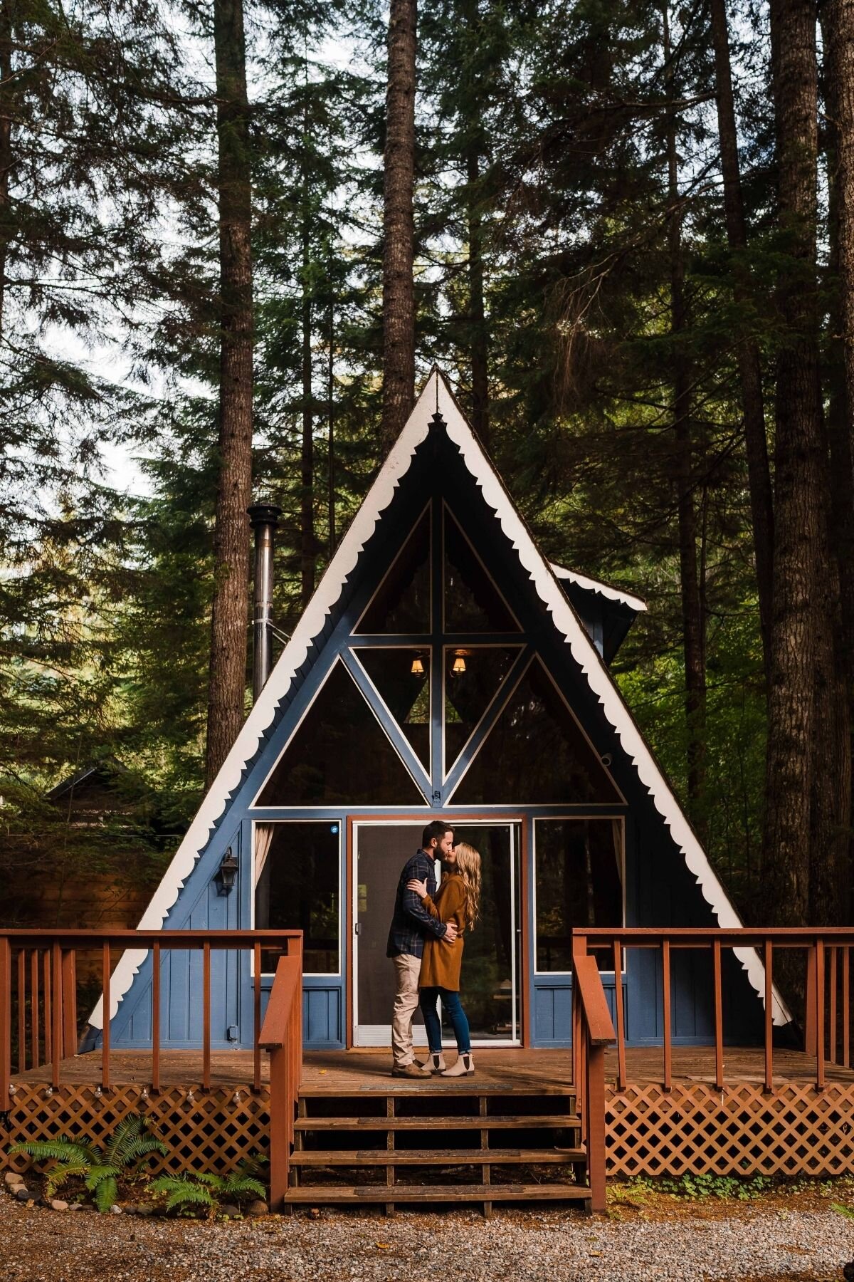 Washington-State-Honeymoon-between-the-pine13.jpg