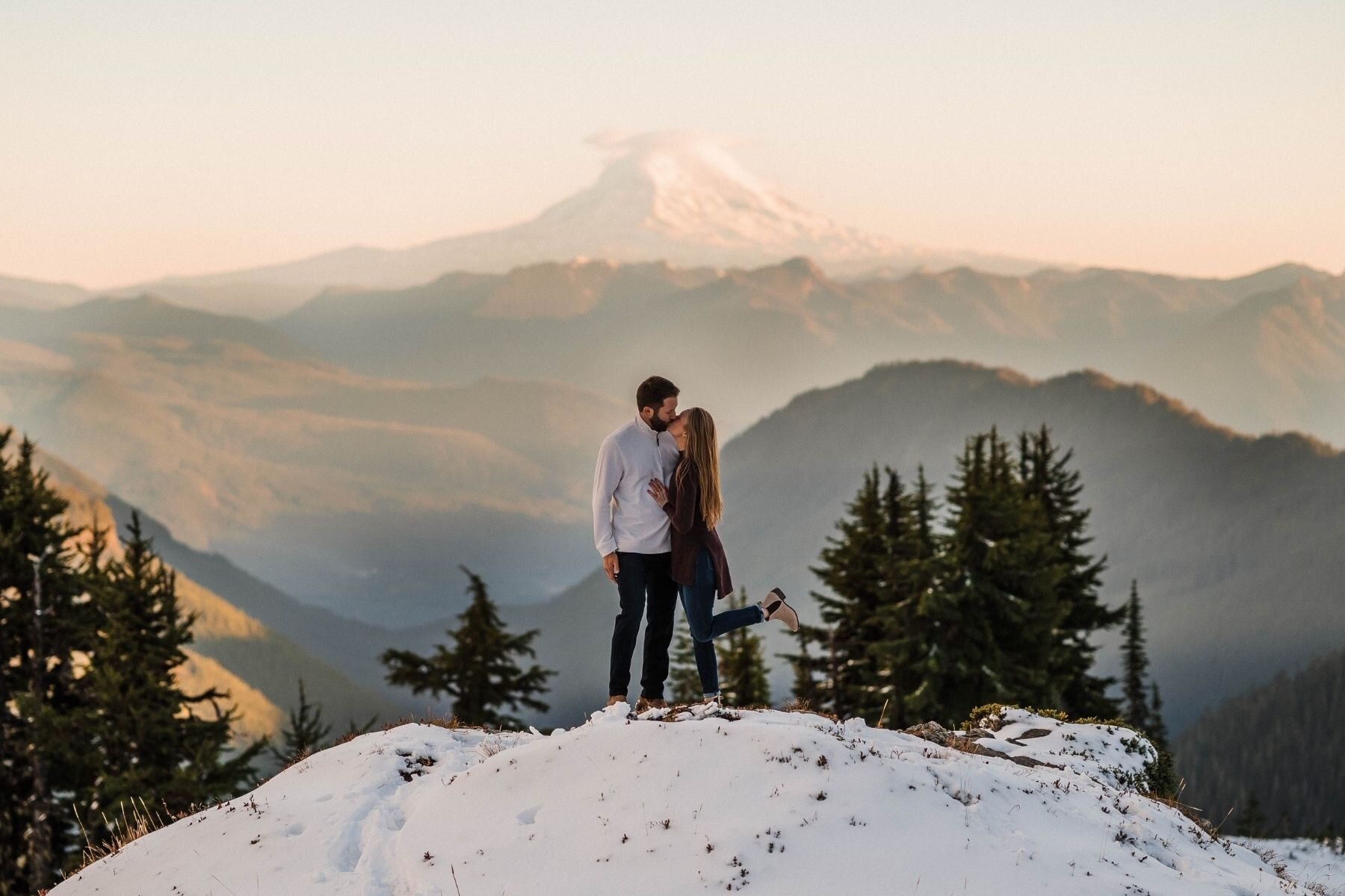 Washington-State-Honeymoon-between-the-pine5.jpg