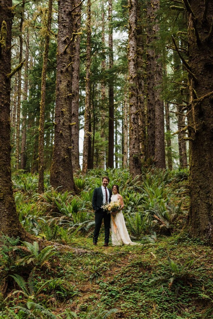 Forest elopement photos on the Oregon Coast 