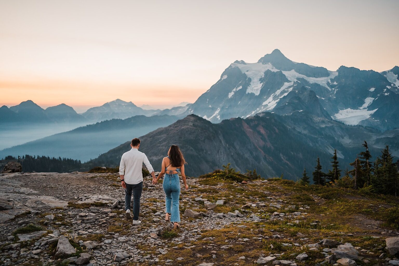 Gorgeous Artist Point Elopement - Between the Pine