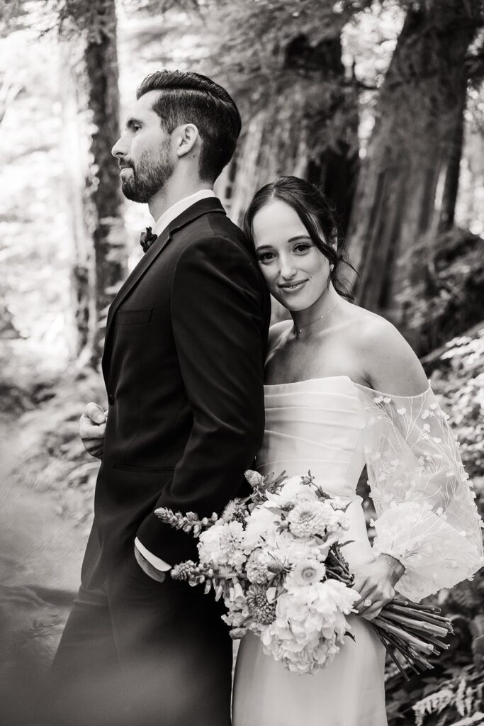 Bride and groom elopement photos in the forest in Washington