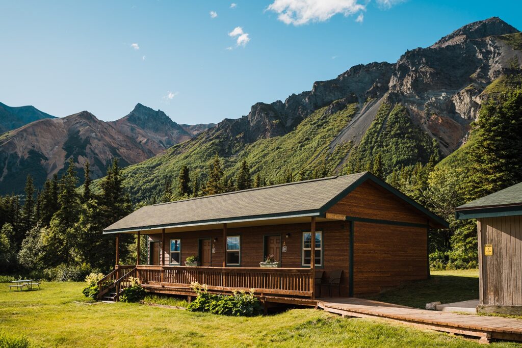 Sheep Mountain Lodge cabin in Alaska