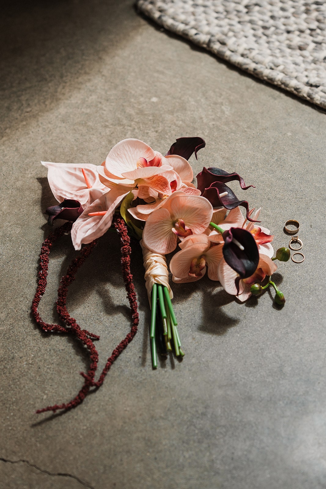 Pink and burgundy elopement flowers.